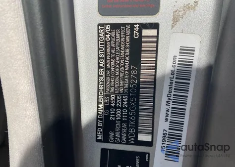 2005 Mercedes-Benz Clk 320 z USA, uszkodzony, nr VIN WDBTK65GX5T052787